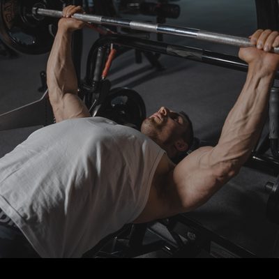 An adjustable weight bench